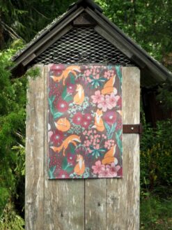 Keittiöpyyhe Kettuja & Roosia Kukkia / Rävdans | Luomupuuvilla | 35x50 | Ekelund